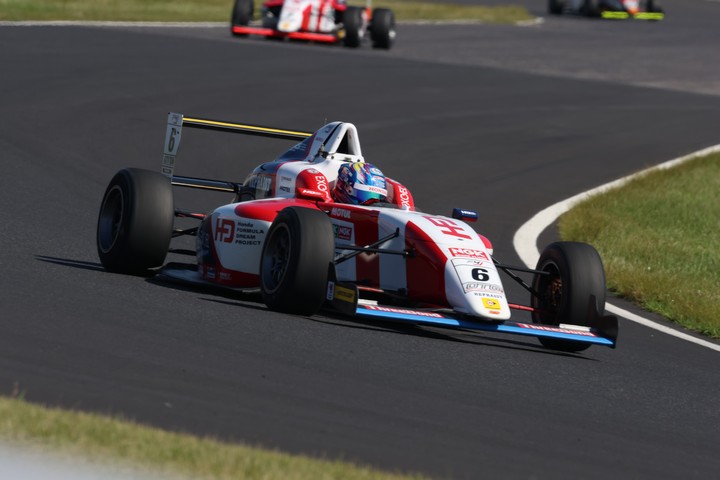 決勝3位は野村勇斗（HFDP RACING TEAM）