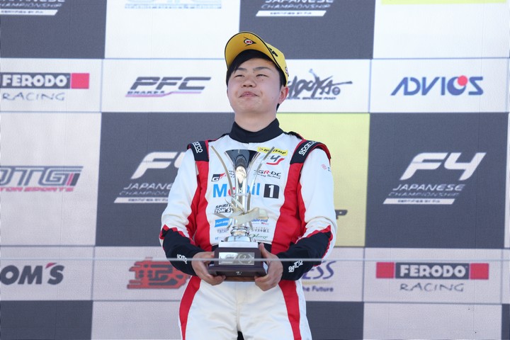 決勝2位の小林利徠斗（TGR-DC Racing School）