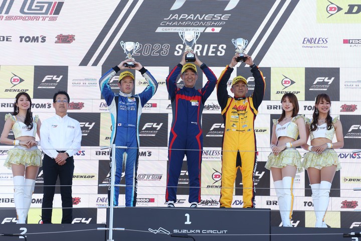 インディペンデントカップの表彰式