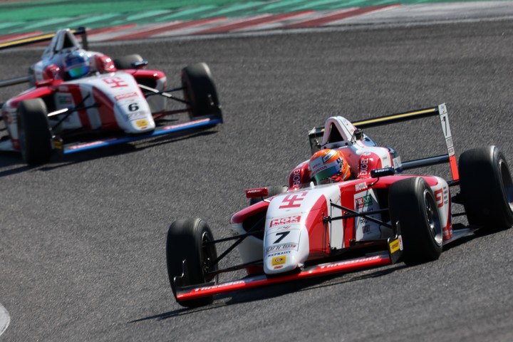 決勝2位は森山冬星（HFDP RACING TEAM）