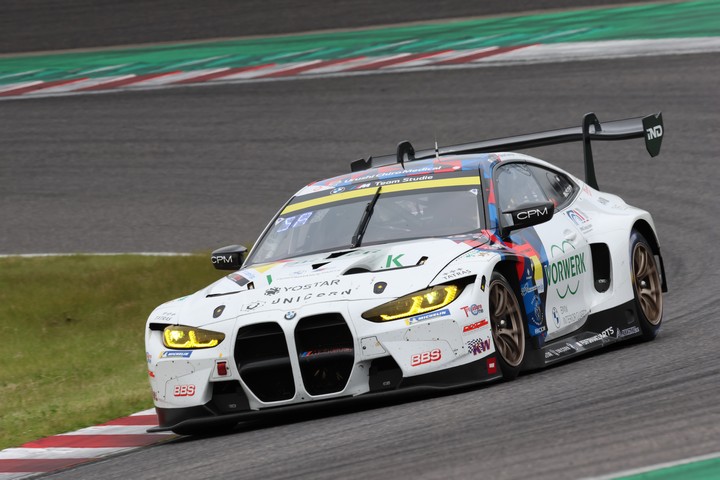 GT300クラス優勝はStudie BMW M4（荒聖治／柳田真孝）