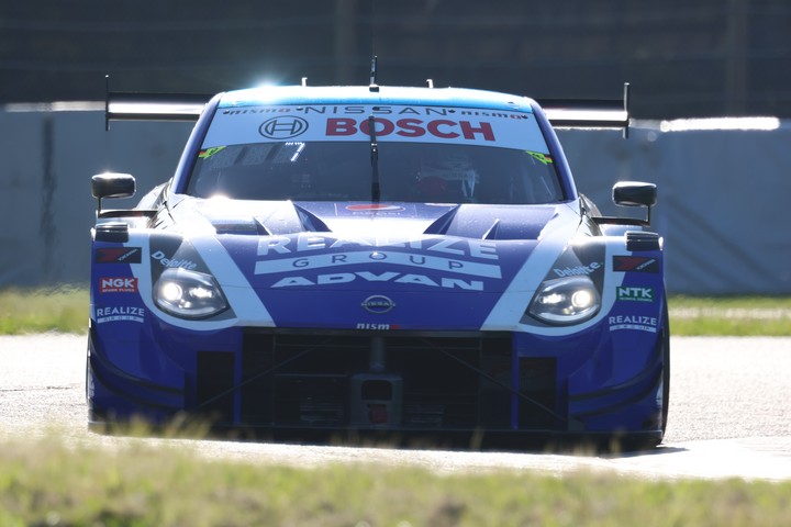 ポールポジションと思われたリアライズコーポレーションADVAN Z（佐々木大樹／平手晃平）は車検で失格