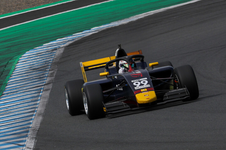 第4戦：レース9、10、11ともマスタークラスポールポジションの近藤善嗣（KUJIRA Rn-sports）