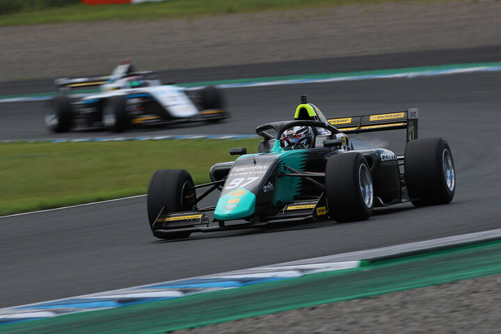 優勝は奥住慈英（Bionic Jack Racing F111/3）