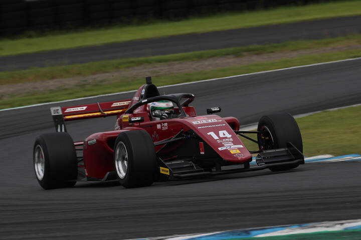 決勝2位はエンツォ・トゥルーリ（TOM'S FORMULA）