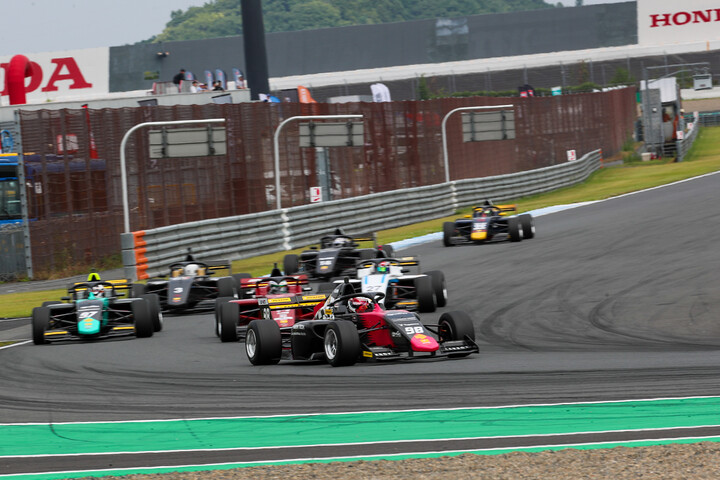 決勝がスタートした