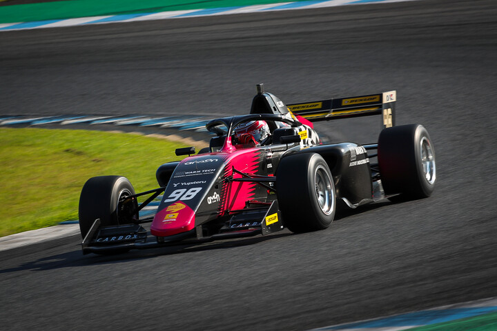 決勝2位は小川颯太（Bionic Jack Racing F111/3）