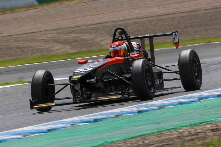 ポールポジションは椎橋祐介（FG&SW NMSP KKSII）