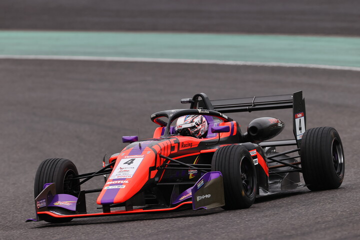 優勝は菅波冬悟（JMS RACING with B-MAX）