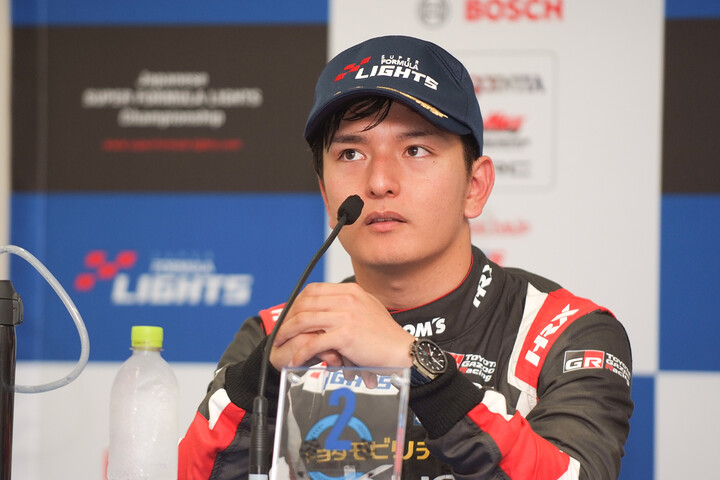 決勝2位の平良響（TOM'S）