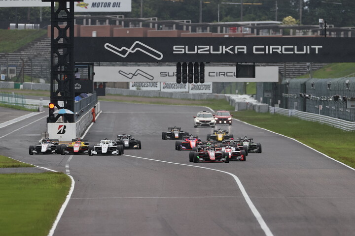 17周の決勝がスタートした