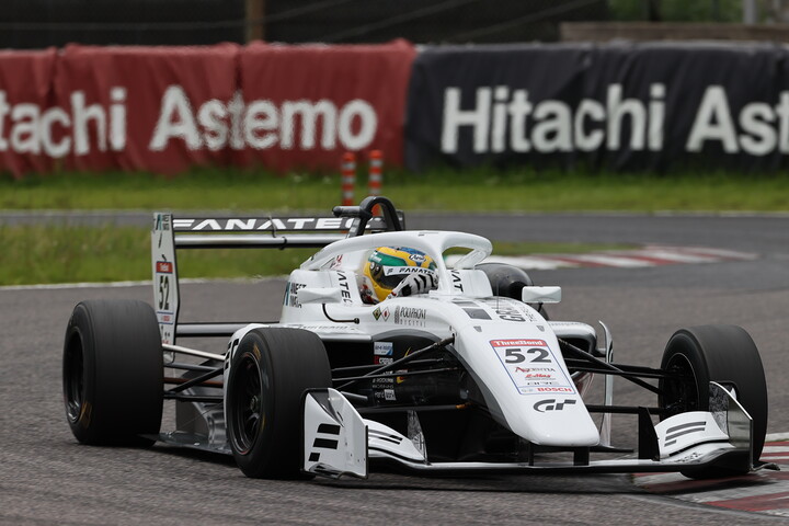 予選3位はイゴール・オオムラ・フラガ（FANATEC-GRAN TURISMO with B-MAX）