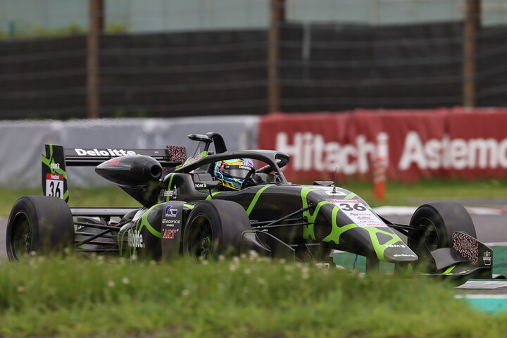 予選6位は古谷悠河（Deloitte. HTP TOM'S 320）