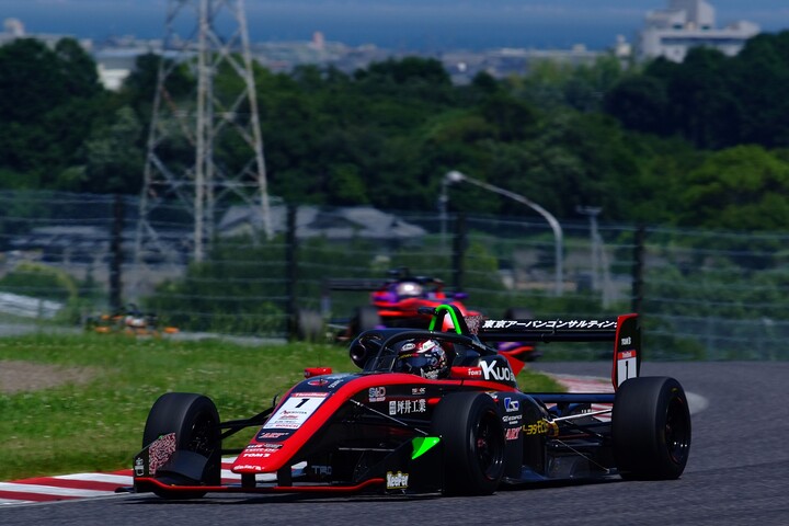 優勝は平良響（モビリティ中京TOM'S 320 TGR-DC）