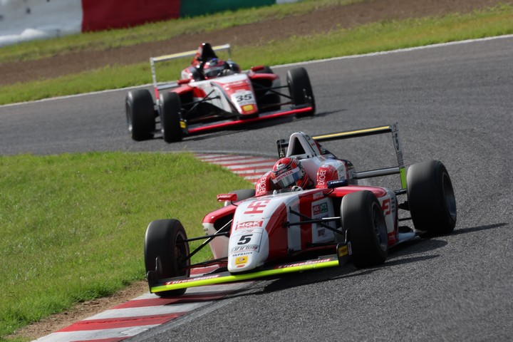 第7戦、第8戦ともポールポジションは三井優介（HFDP RACING TEAM）