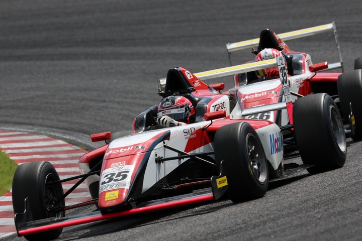 決勝3位は中村仁（TGR-DC RSトムススピリットF4）