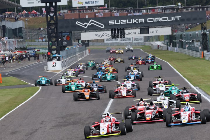 決勝がスタートした