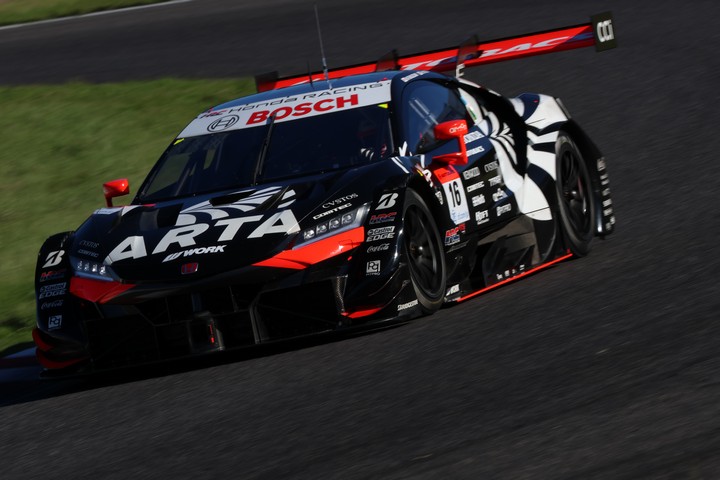 GT500クラスポールポジションはARTA MUGEN NSX-GT（福住仁嶺／大津弘樹）