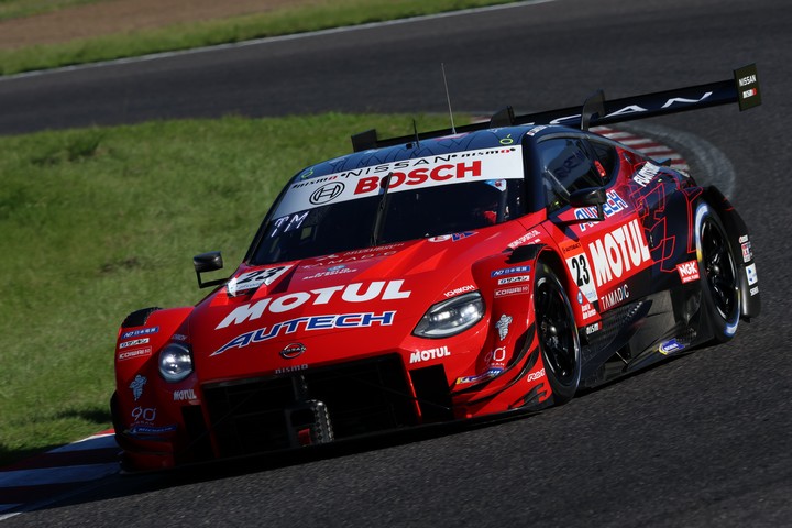GT500クラス予選2位はMOTUL AUTECH Z（松田次生／ロニー・クインタレッリ）