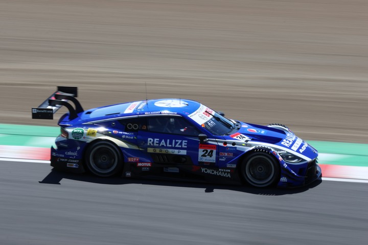公式練習：GT500クラス2位はリアライズコーポレーションADVAN Z（佐々木大樹／平手晃平）