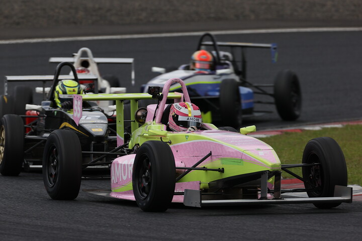 決勝6位は板倉慎哉（AMORE TOKYO Fレーシング）