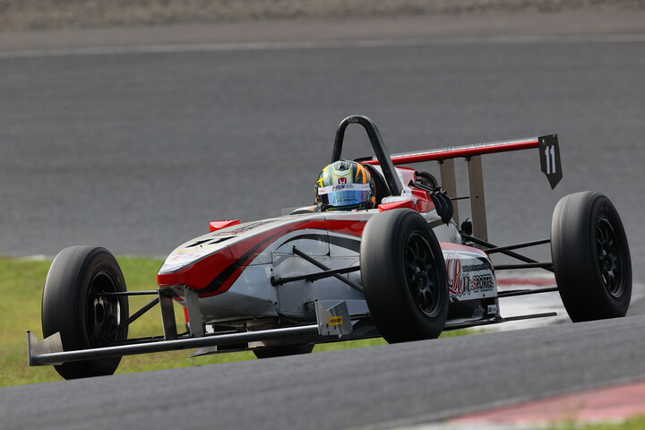 予選4位は村田悠磨（Rn-sports制動屋Vierueka）