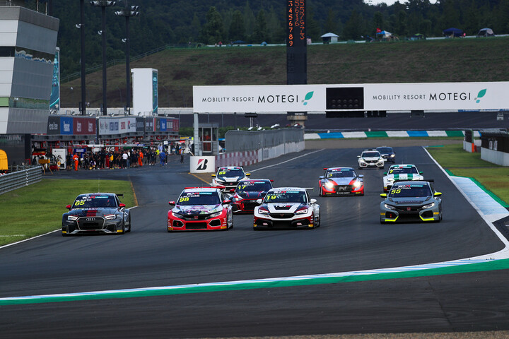 決勝がスタートした