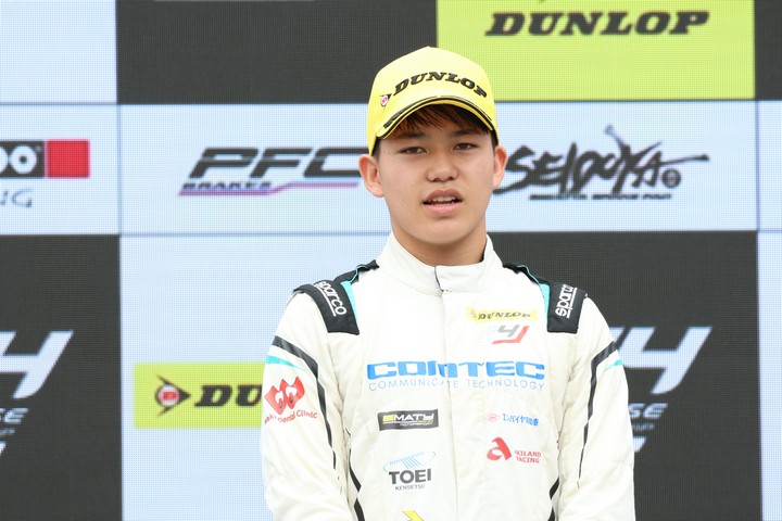 優勝した卜部和久（Bionic Jack Racing）