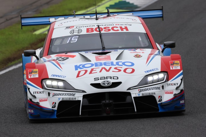 公式練習：GT500クラス2位はDENSO KOBELCO SARD GR Supra（関口雄飛／中山雄一）