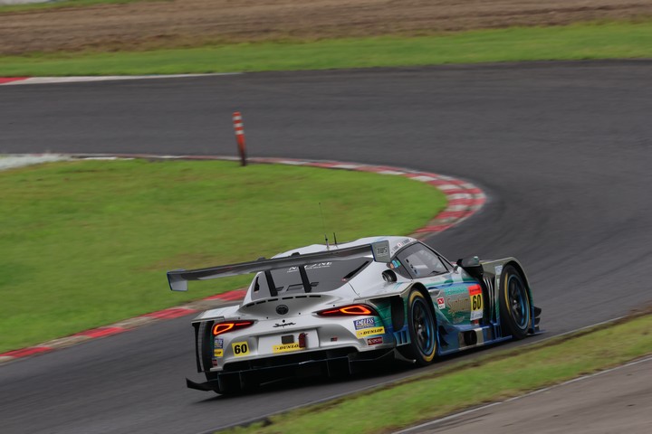 公式練習：GT300クラス2位はSyntium LMcorsa GR Supra GT（吉本大樹／河野駿佑）