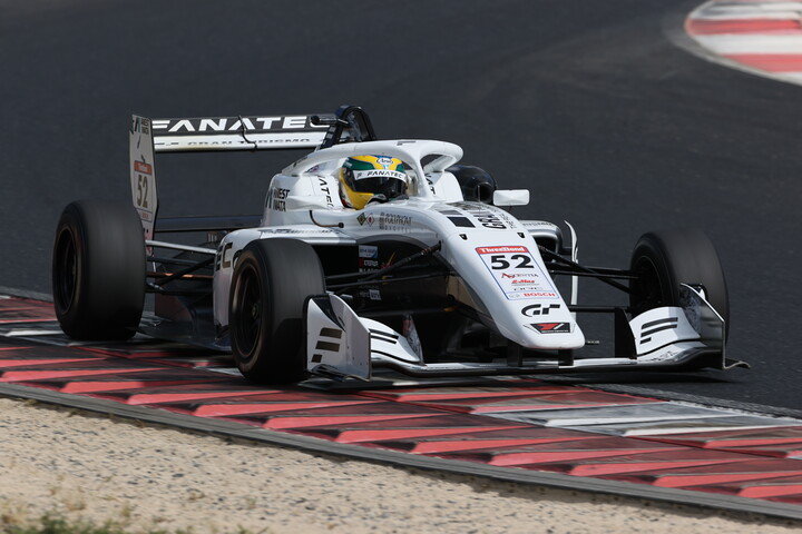 決勝2位はイゴール・オオムラ・フラガ（FANATEC-GRAN TURISMO with B-MAX）