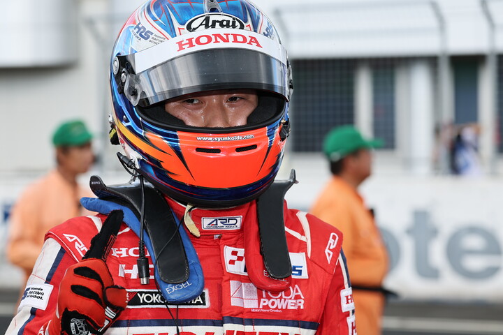 優勝した小出峻（TODA RACING）