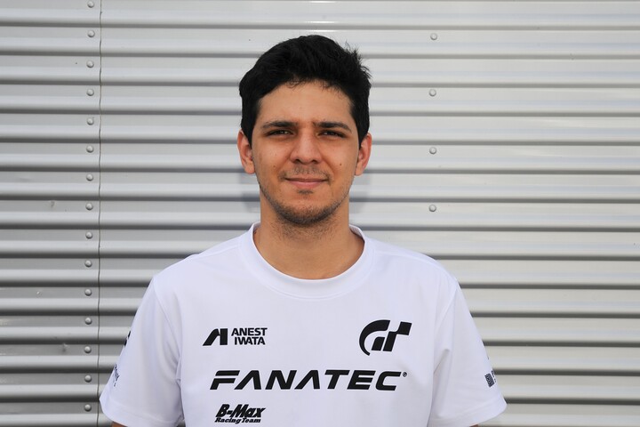 ポールポジションを獲得したイゴール・オオムラ・フラガ（B-MAX RACING TEAM）