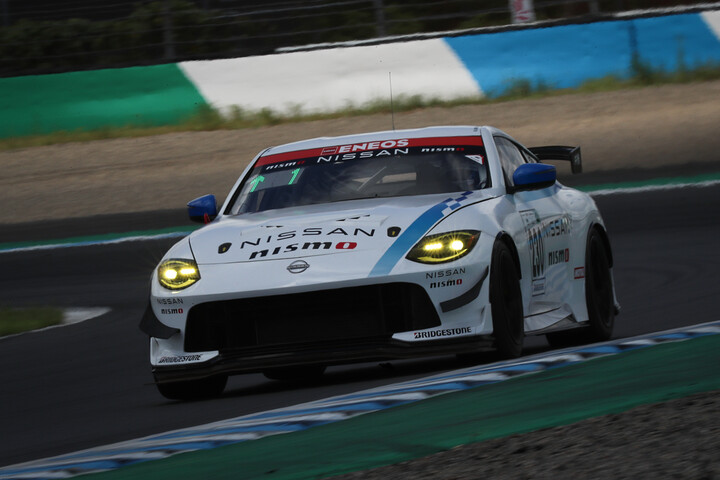 ST-QクラストップはNissan Z Racing Concept（平手晃平／佐々木大樹／高星明誠）