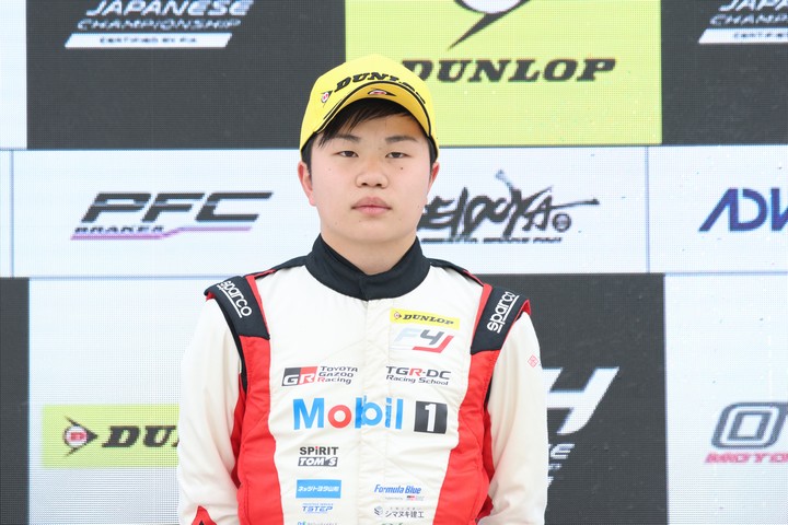 優勝した小林利徠斗（TGR-DC Racing School）