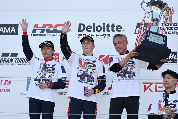 2023年チームチャンピオンのTEAM MUGEN