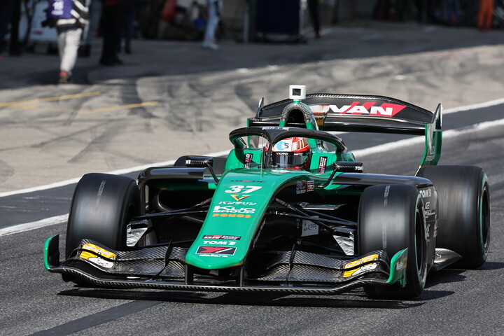 予選4位は宮田莉朋（VANTELIN TOM'S SF23）