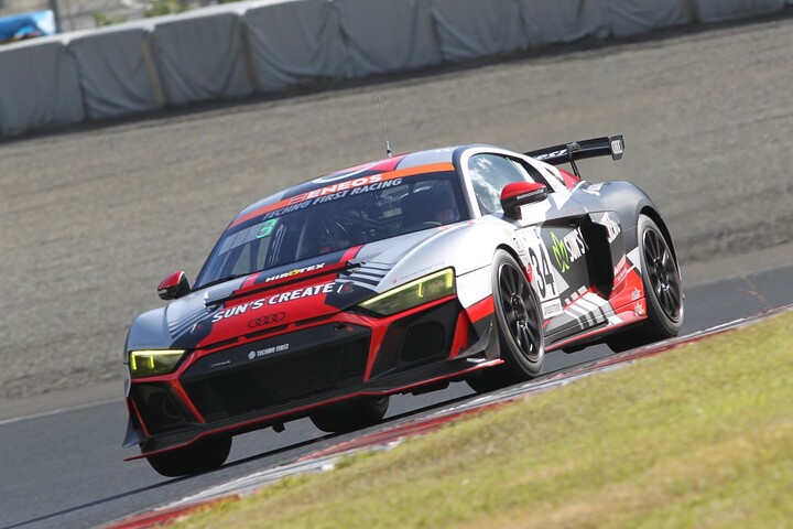 グループ1：ST-Zクラス優勝はSUN'S TECHNO Audi R8 LMS GT4（加納政樹／大草りき／安田裕信）