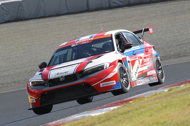 グループ1：ST-TCRクラス優勝はRacer HFDP CIVIC（遠藤光博／中野信治／三井優介）