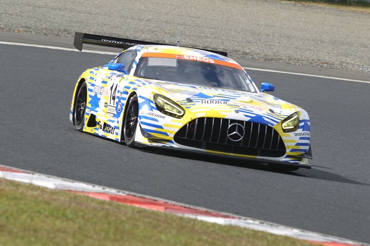 ST-Xクラスポールポジションは中升ROOKIE AMG GT3（鵜飼龍太／蒲生尚弥／平良響／片岡龍也）