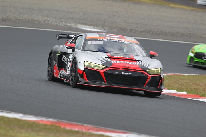 ST-ZクラスポールポジションはSUN'S TECHNO Audi R8 LMS GT4（加納政樹／大草りき／安田裕信）