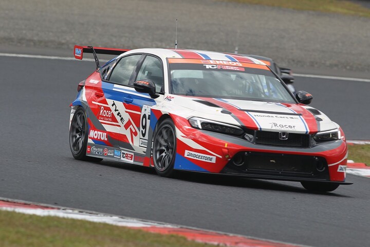 ST-TCRクラスポールポジションはRacer HFDP CIVIC（遠藤光博／中野信治／三井優介）