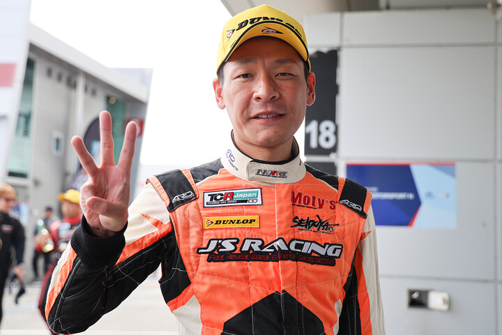 決勝3位の久保田英夫（J'S RACING CIVIC TCR FL5）