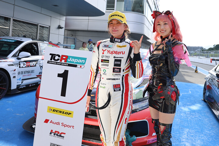 優勝した猪爪杏奈（羽衣6 DOME RACING）