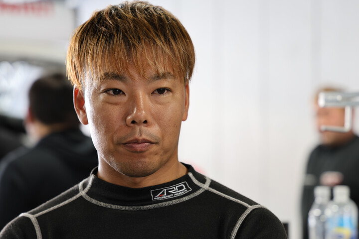 予選3位のTAKESHI SUEHIRO（バースレーシングプロジェクト【BRP】）