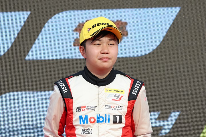 決勝2位の小林利徠斗（TGR-DC Racing School）