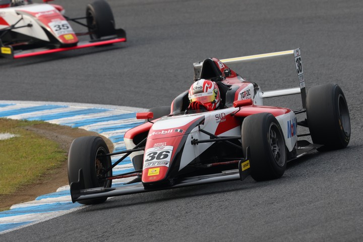 優勝は小林利徠斗（TGR-DC RSトムススピリットF4）