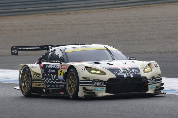 公式練習：GT300クラストップタイムはmuta Racing GR86 GT（堤優威／平良響）