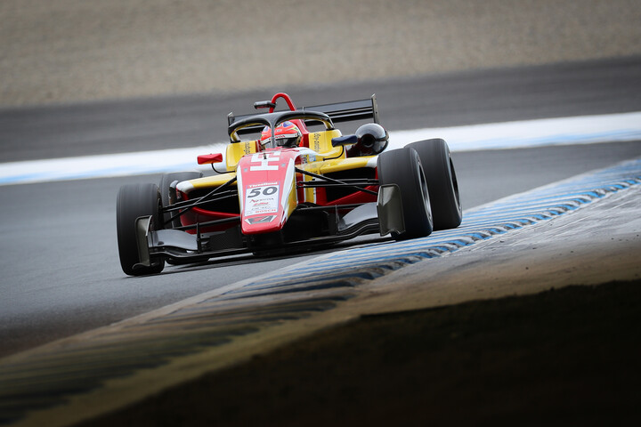 優勝は木村偉織（HFDP WITH B-MAX RACING）