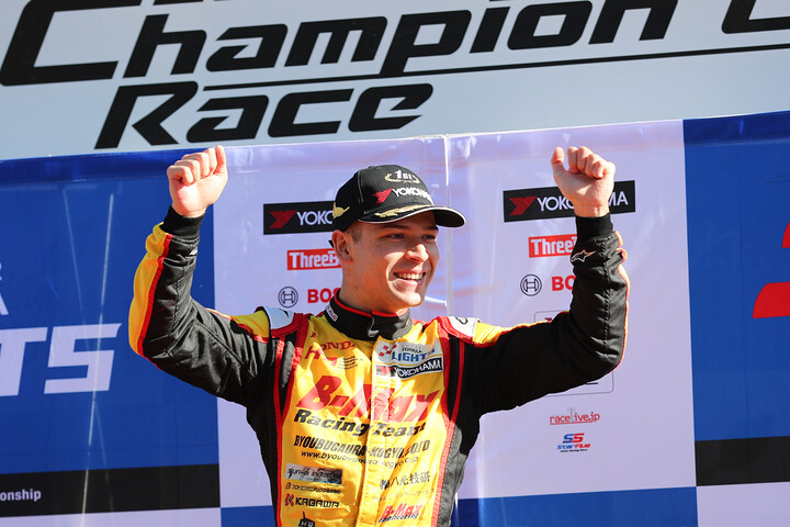 優勝した木村偉織（B-MAX RACING TEAM）